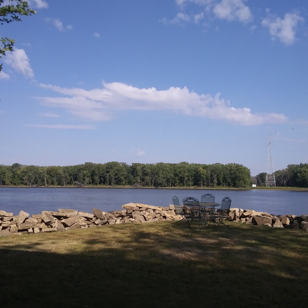 Meet your Posher, Nadine